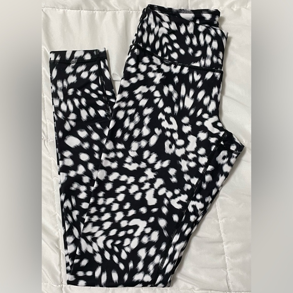 Zella Black and White Patterned Activewear Leggings